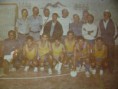 /album/fotos/equipe-de-futsal-1982-cac-na-guadra-do-gaivota-jpg/